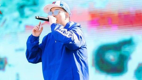 能把Wordplay玩到如此境界的，中文说唱或许只有他一人！