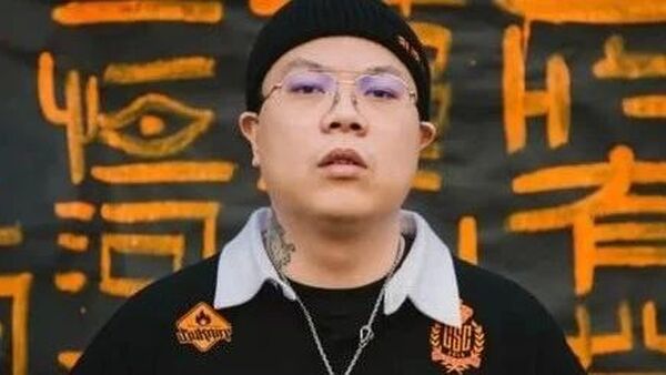 你说他是“湘江词王”？但我觉得他只是个霸蛮的“海盗船长”