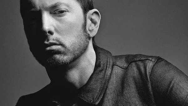 Eminem新专辑首支新单《Walk on Water》发布