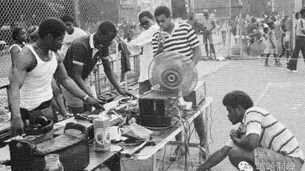 Tizzy T:我不是在做音乐 哥们我是在做自己