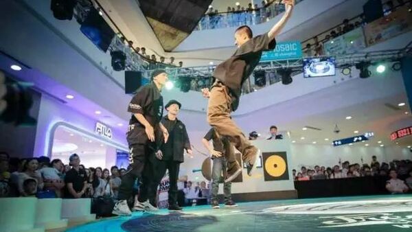 你我都知道 想跳好街舞不容易