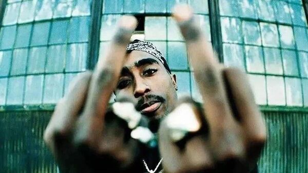 2Pac 如何成为说唱历史最伟大的传奇?