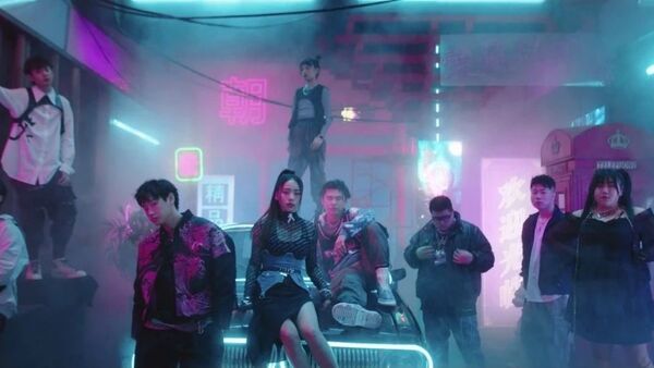 在W8VES厂牌的《万悟说》MV里，我看到了中国说唱的未来