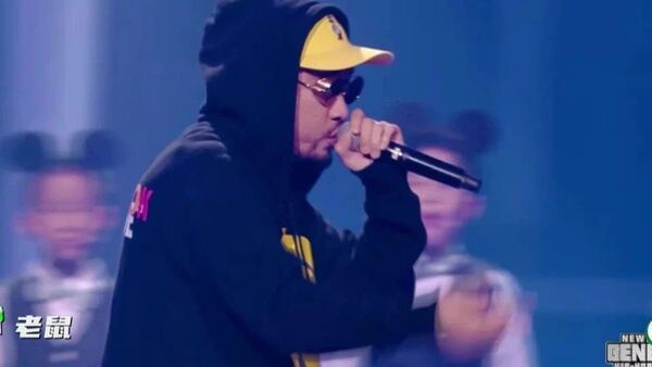 热狗被赵文卓“整治”后,温柔地唱起了儿歌