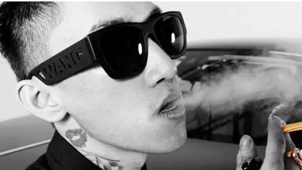 你依然不知道YZ于耀智,因为他被《中国有嘻哈》河蟹了