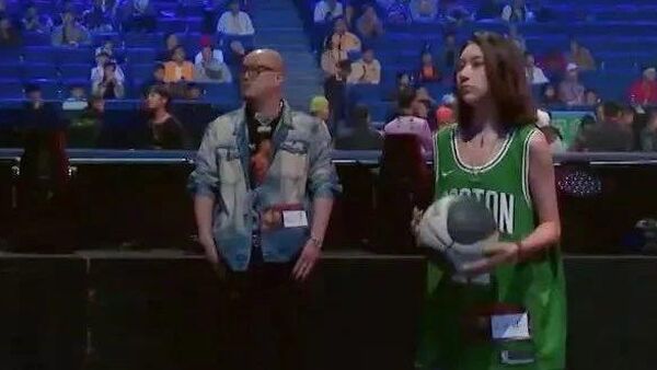 自称“中国第一女Rapper”的Free C又被爆涉嫌抄袭Nicki Minaj???