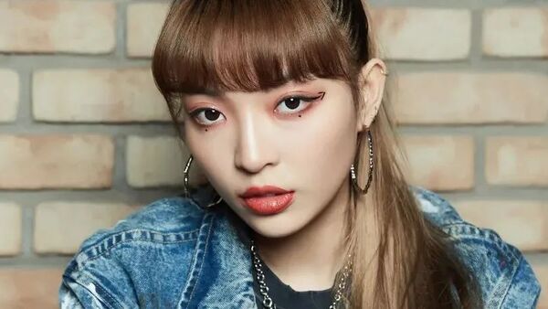 为什么如今VAVA说自己是中国第一女rapper,会有那么多人反对?