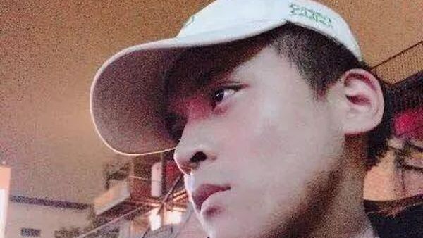 白菜 轮椅上的Rapper 一首《毒》让你背离黑暗