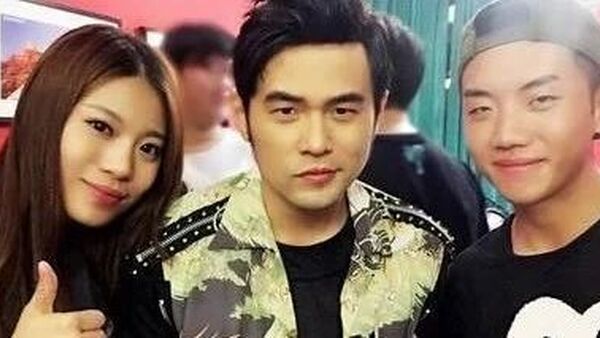 有嘻哈中被遗忘的大魔王苏醒,许多人的说唱启蒙周杰伦,曾写过不少优质diss的许嵩