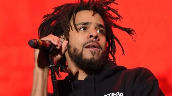 J.Cole 在NBA全明星赛扣篮、被说唱死敌Jay-Z Nas共同欣赏，他为何被称为说唱圈教导主任？