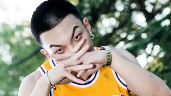 “最熟悉的陌生人”小白回归MDSK，明天他将发布首张个人专辑！