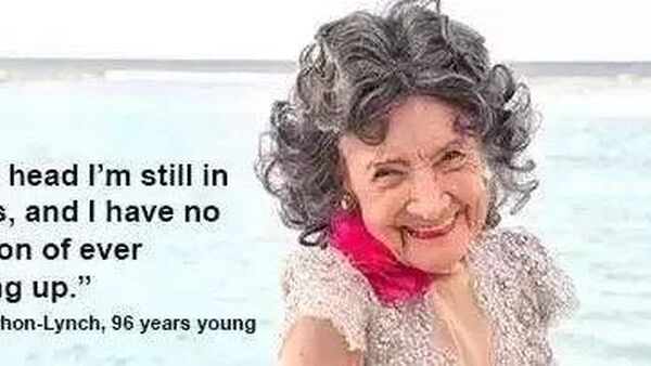 开始跳舞最好的时候是十年前，其次就是现在