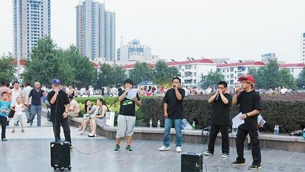 东营小伙自组B-Box团体 唱响青春专注公益表演