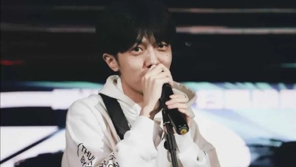 姜云升惨遭圈内Rapper怒喷！700门票是说唱圈的耻辱？？